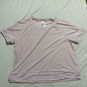 Lululemon T-Shirt